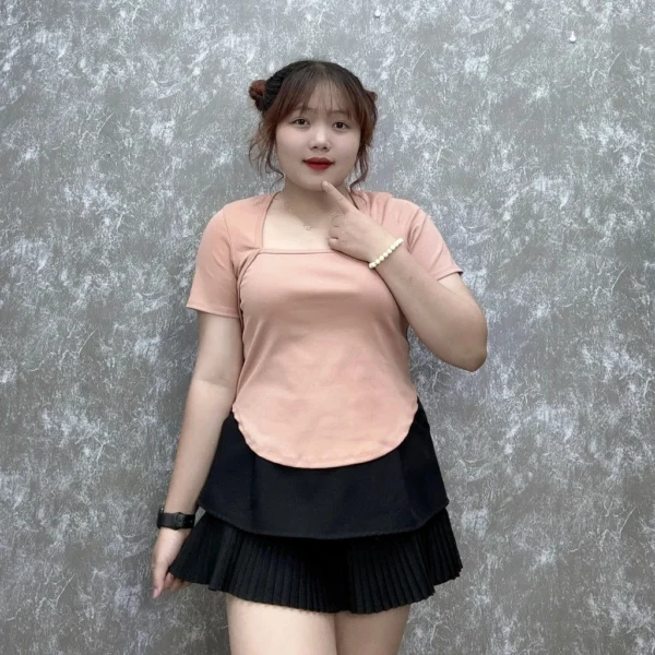 sg-11134201-7qvdm-lfovfp6cli1zc3.webp Women s Bigsize T shirt with square neck style made of strong stretchy